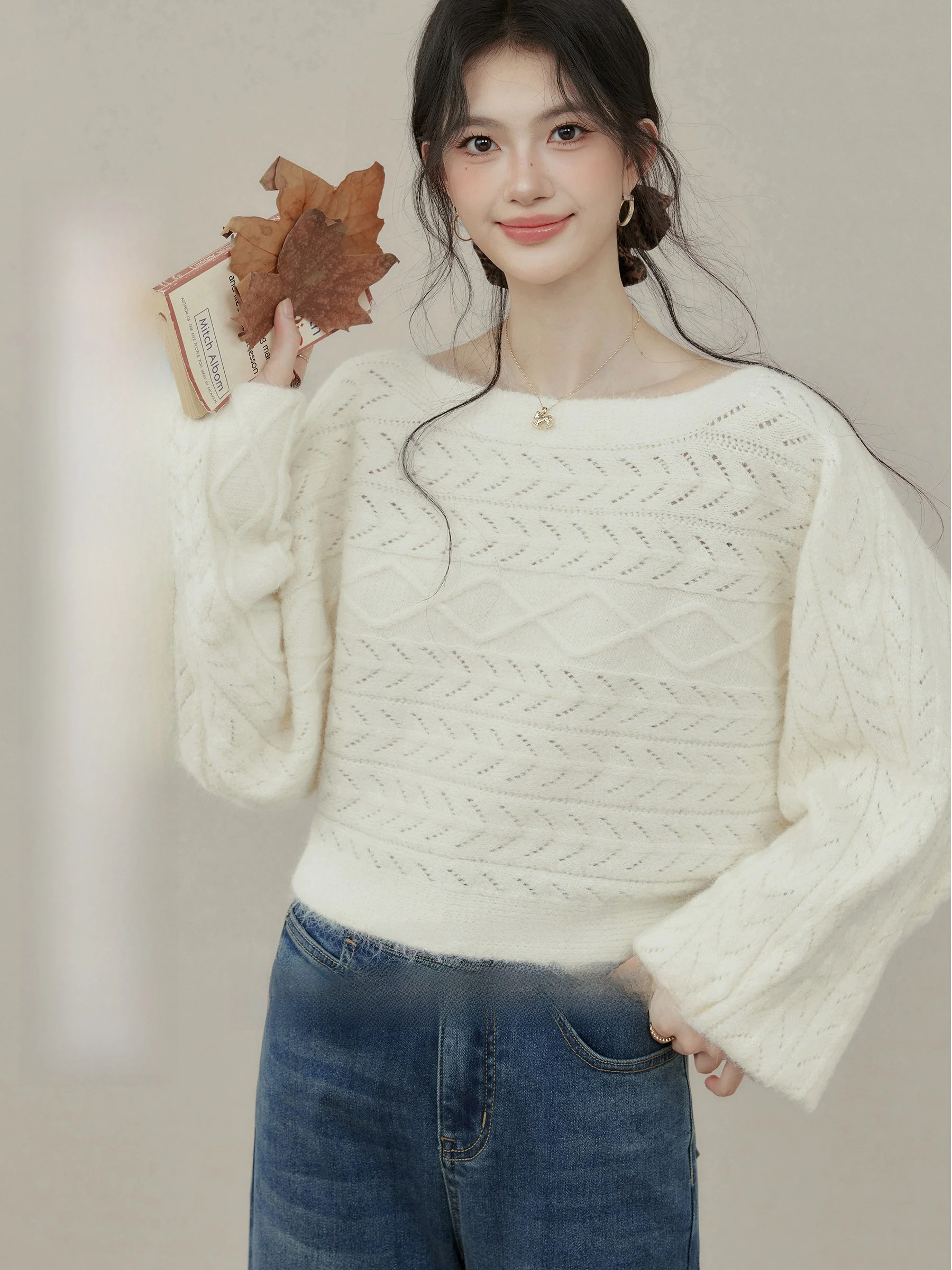 

White Hollow out Batwing Sve Sweater Large round Ne Loose Long Sve Top for plus Size Women Autumn Winter Commute Sle