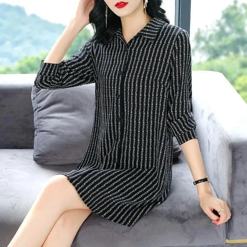 Elegant Lapel Button Printed Letter Striped Shirt Women\'s Clothing 2024 Spring New Oversized Casual Tops Loose Korean Blouse