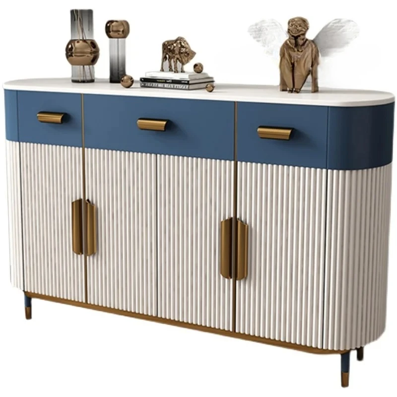 

Итальянский минималистичный шкафчик, декоративный шкаф из массива дерева после входа в фойе.