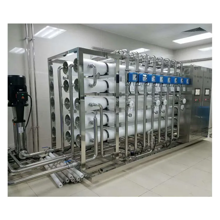 مضخة نطاق المياه الخام والمكونات الأساسية PLC آلة تحلية المياه الجوفية 20000 لتر / ساعة مع TDS1000 إلى 10000