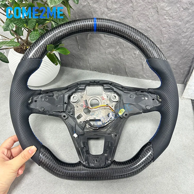 Geeignet für Volkswagen Golf 8 GTI R Serie MK8 Carbonfaser-Lederlenkrad mit Heizfunktion, individuell angepasst.