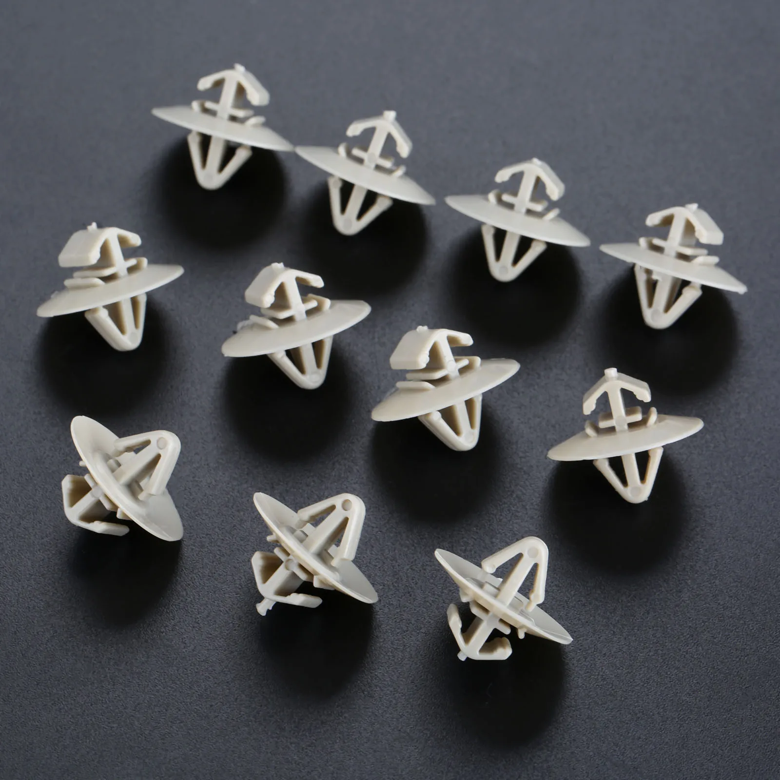 50 pcs Car Clips Side Moulding Lower Protection Door Trim For Trafic Master Kangoo Iveco Daily Nissan Primastar Opel Vivaro