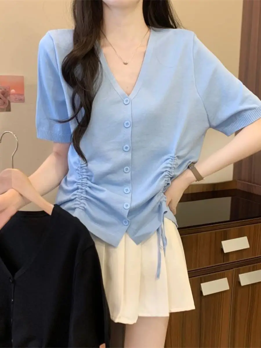 blusa-feminina-solta-de-seda-gelada-verao-decote-v-manga-curta-com-cordao-bolso-e-lenco-estilo-coreano-tamanhos-grandes