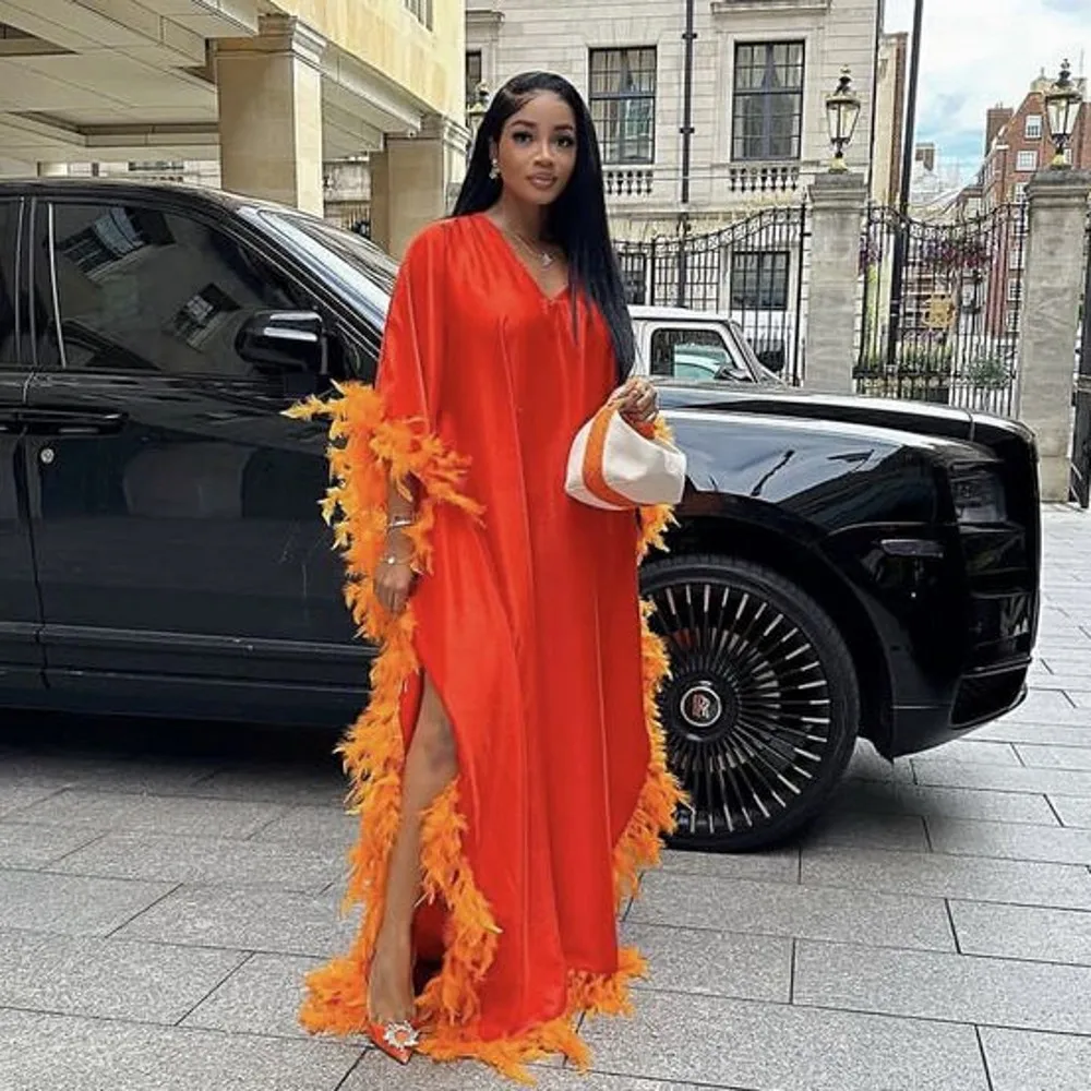 Coral Arabic Women Robes V Neck Side Slit Long Sleevs Evening Dress Feathers Prom Dress Loose Women Formal Party  Vestidos