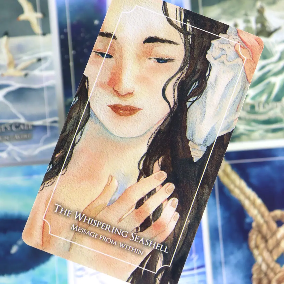 The Dreaming Waves Oracle Deck 10.3*6cm 60 قطعة بطاقات أوراكل مليئة بصفارات الحكمة الناعمة المصنوعة من الريش