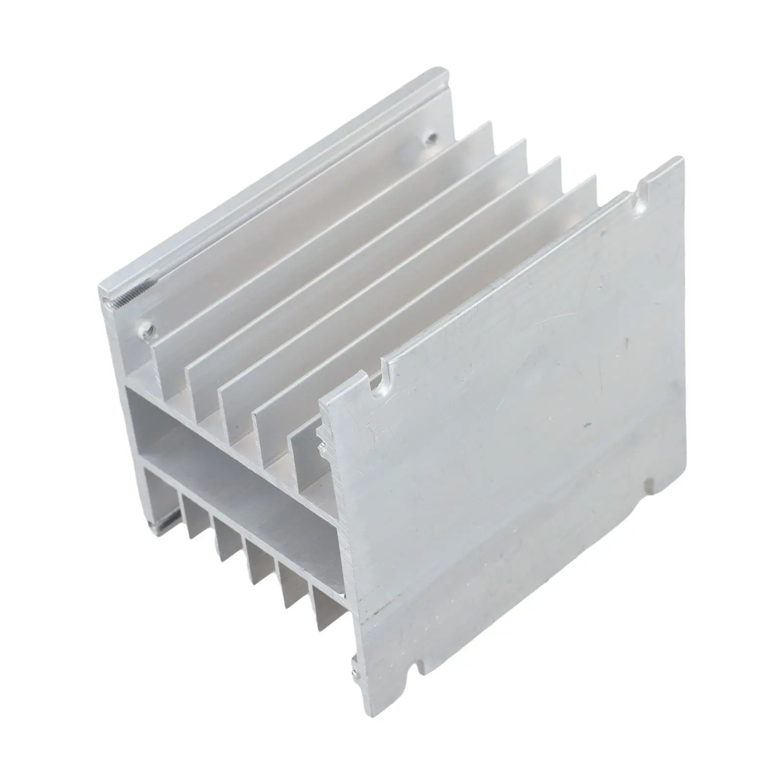 Thermal Management Solution Aluminum Bridge Rectifier Easy Installation Heat Sink Radiator MDQ-200A Silver Finish