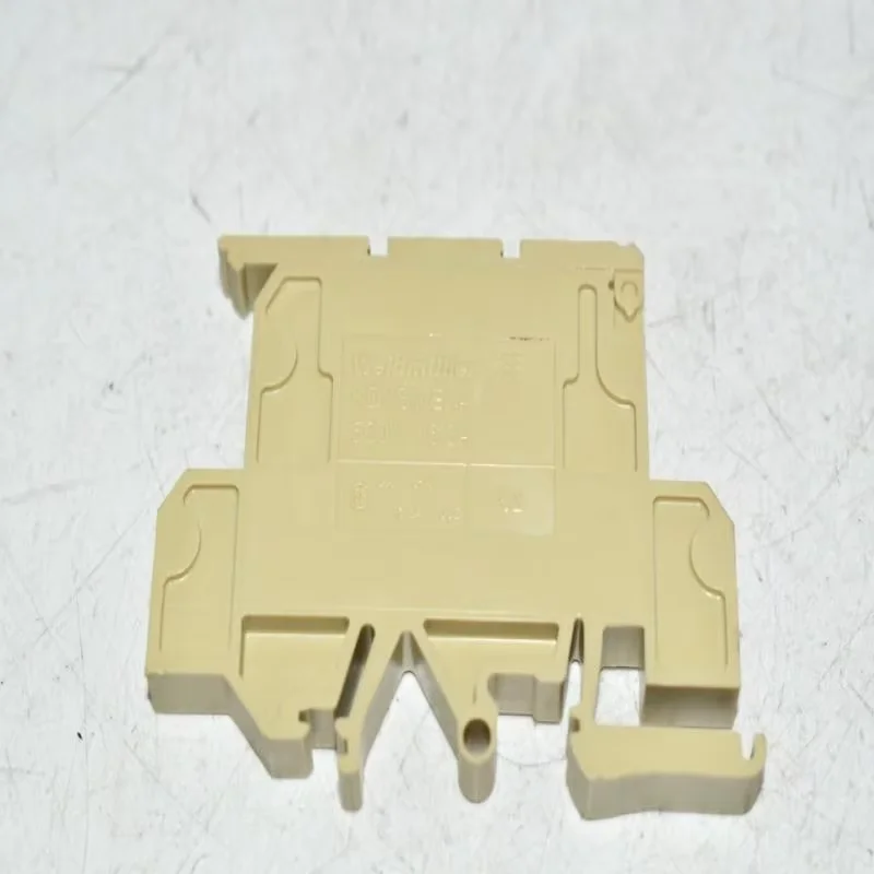 

NEW KDKS1/EN4 TERMINAL BLOCK FEED THROUGH 500V 6.3A New Ready Stock Industrial Automation PLC Dedicated PLC Programming