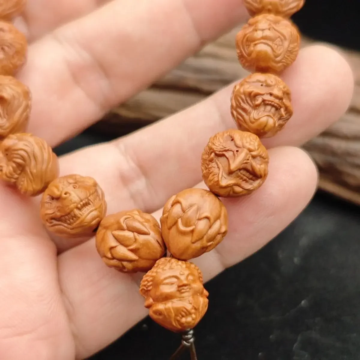 Dragon Pattern Peach Kernel Carving 12 Zodiac Loong Evil Monk Evil Buddha Size 13MM Wen Play Bracelet Evil Monk Hand String