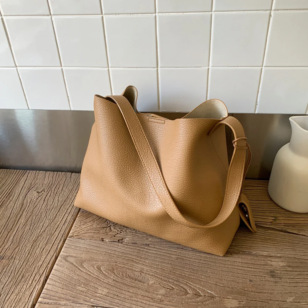 

Retro Simple Single Shoulder Bags for Women Casual Large Capacity Totes with Small Bag Composite Packs Commuting Underarm Bags