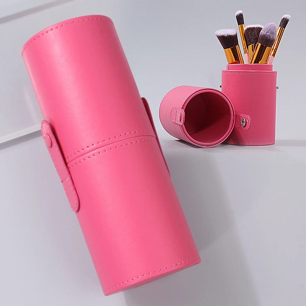 

Fashionable PU material makeup brush storage bucket with lock design, large-capacity makeup bucket, travel daily storage tool