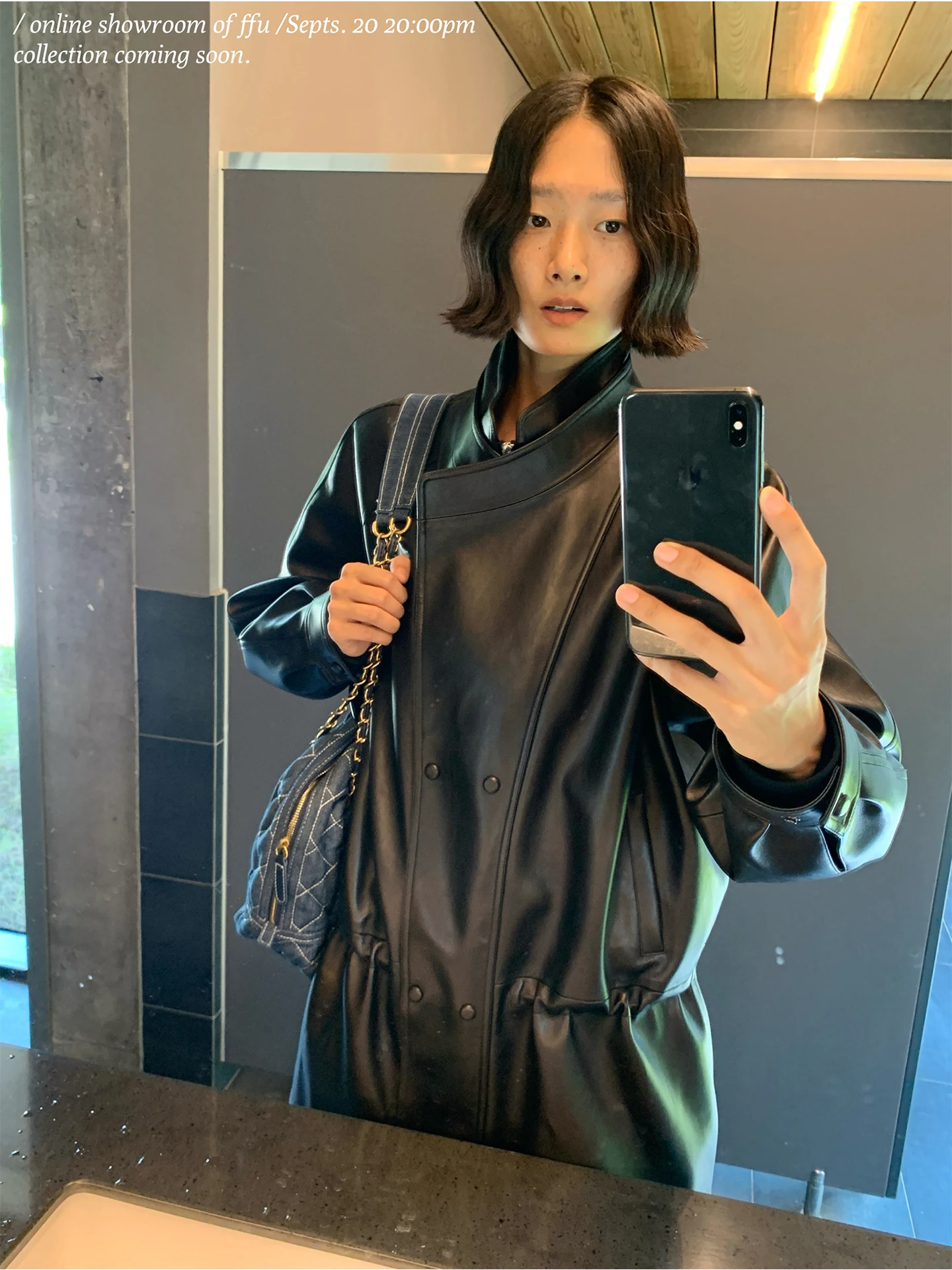 Jaqueta Feminina Preta de Caimento Solto com Manga Longa, Botões Duplos, Cordão, Ombreiras, Couro PU Ecológico, para Início do Outono