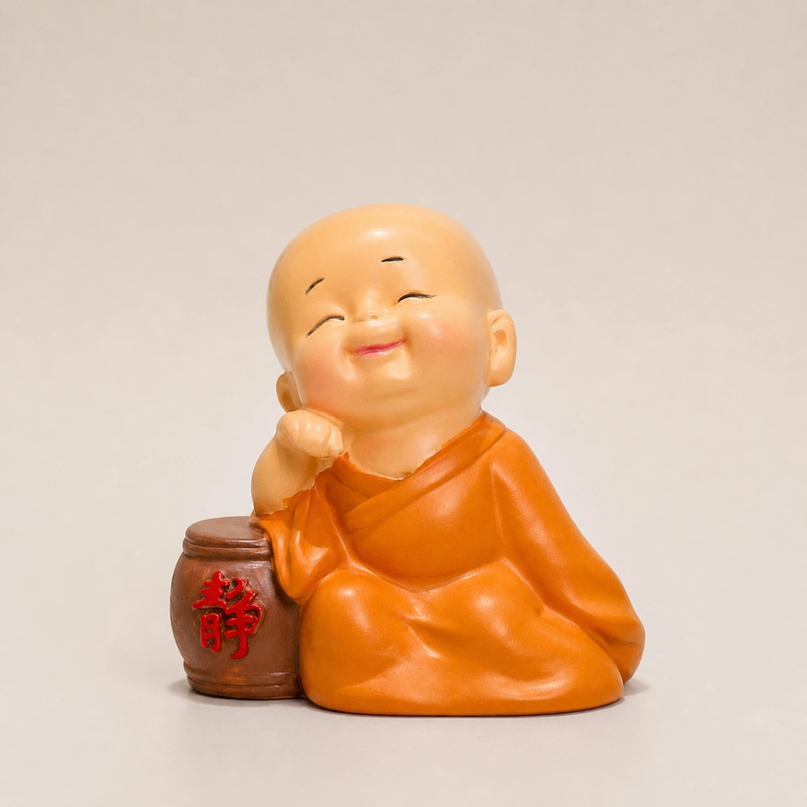 Resin Monk Figurine Desktop Smiling Monk Figurine Miniature Small for Meditators, Office Desk, Meditation Corner