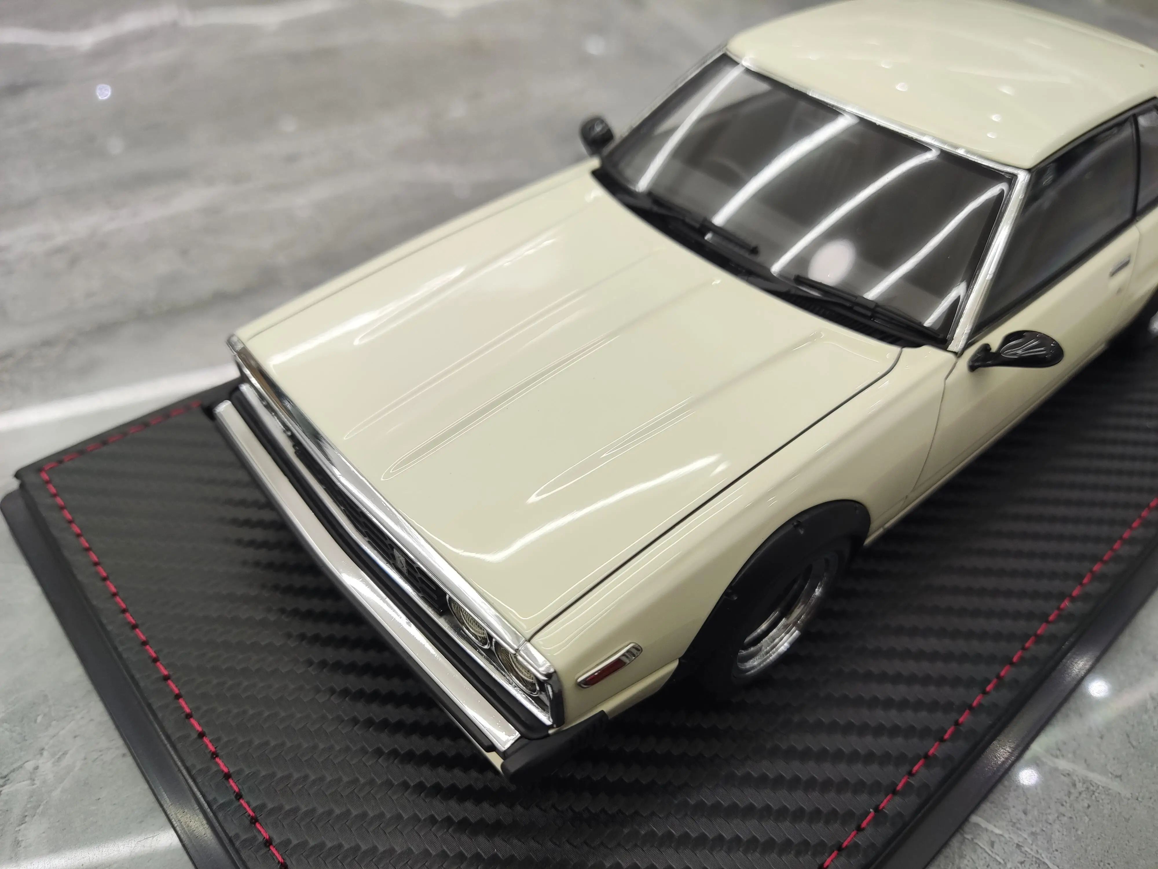 Modelo estático do carro do metal com motor, edição limitada, presente do brinquedo, resina, Skyline 2000, GTES C210, simulação do JDM, 1:18