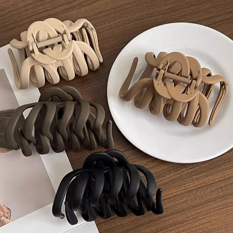 

Большие матовые заколки для волос в стиле ретро и минималистского дизайна для густых волос и прочной ручкой на пластиковых аксессуарах для волос.