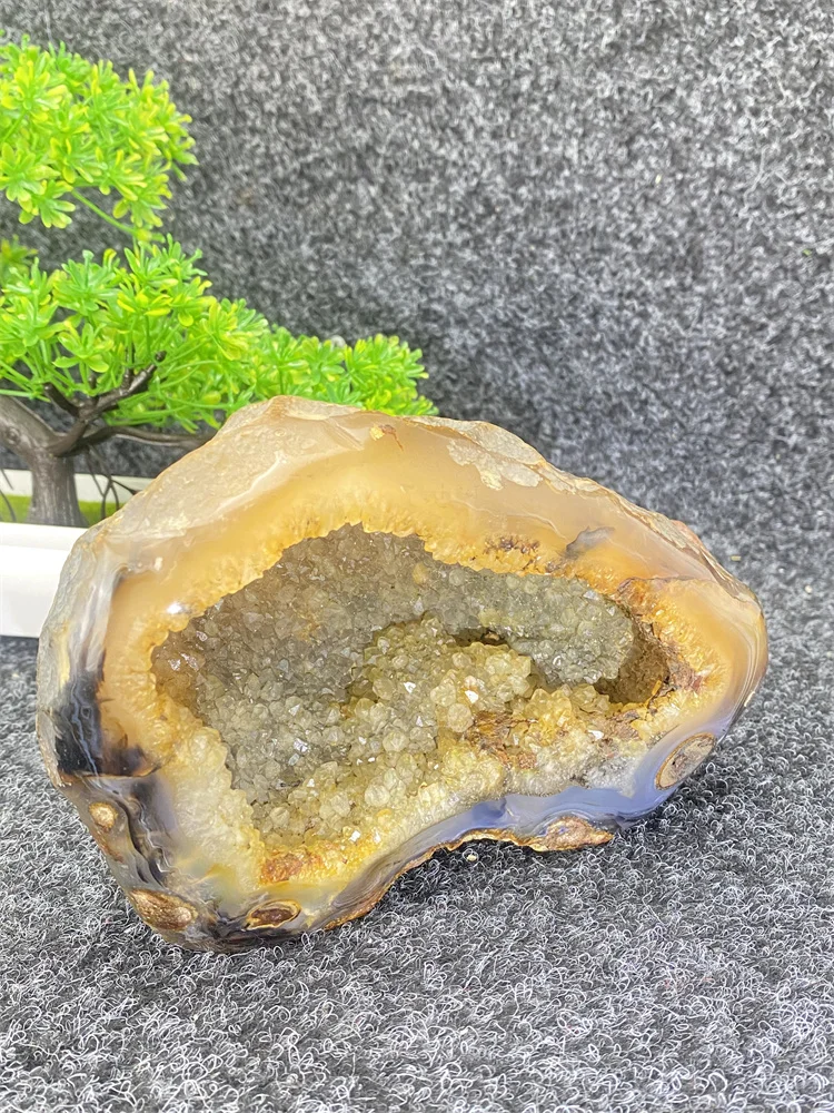 Natural Mineral Agate Geode Crystal Ornaments Cornucopia Crystal Cave Feng Shui Ornaments Home Decoration