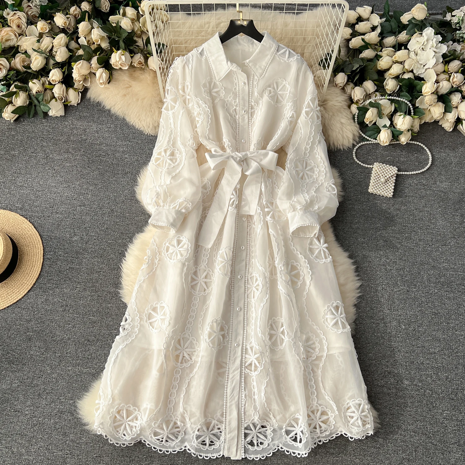 

Women's Hollow Flower Pearl Button Style Dress Spring Autumn Heavy Industry Embroidered Slim Fit Length Bubble Sleeve Dresses