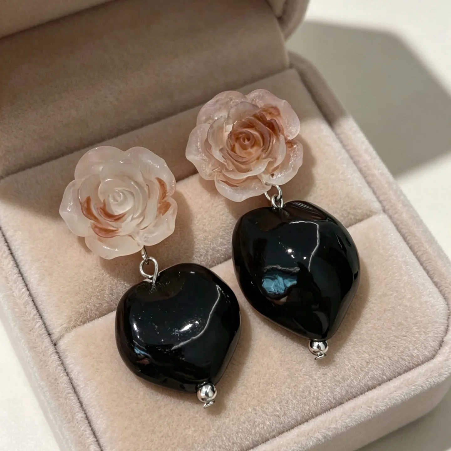 Pink coffee color gradual change flower stud earrings black irregular love earrings medieval rose peach heart earrings