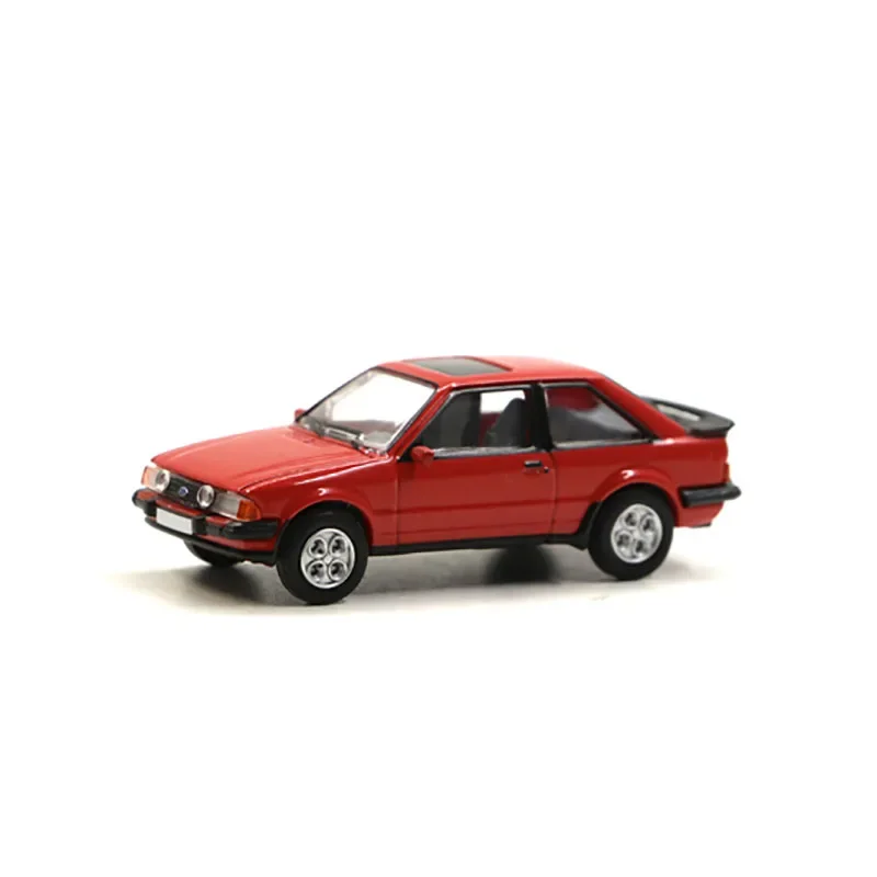 Resin 1:87 Ford Escort MK3 XR3 Car Model Adult Classic Collection Static Display Ornament