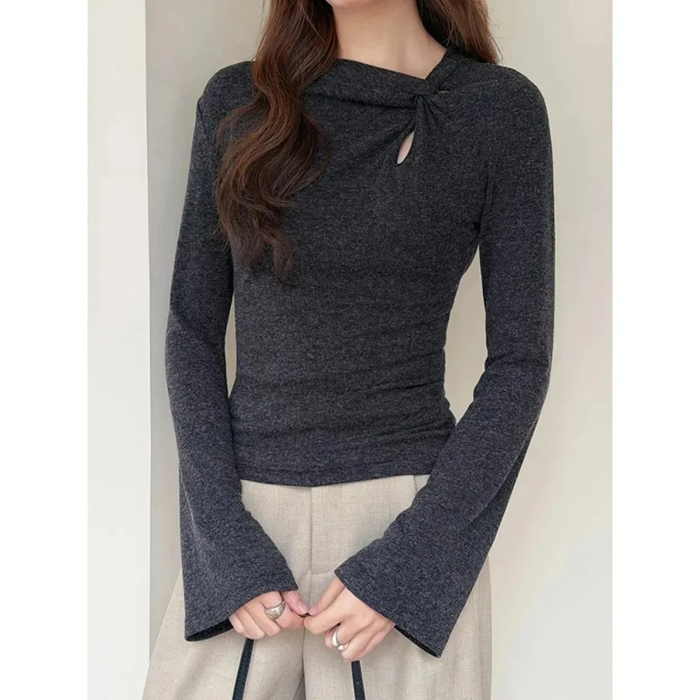 

Design Kink Hollow Slim Bottom Shirt Women's 2026 Winter Long Sleeve T-Shirt