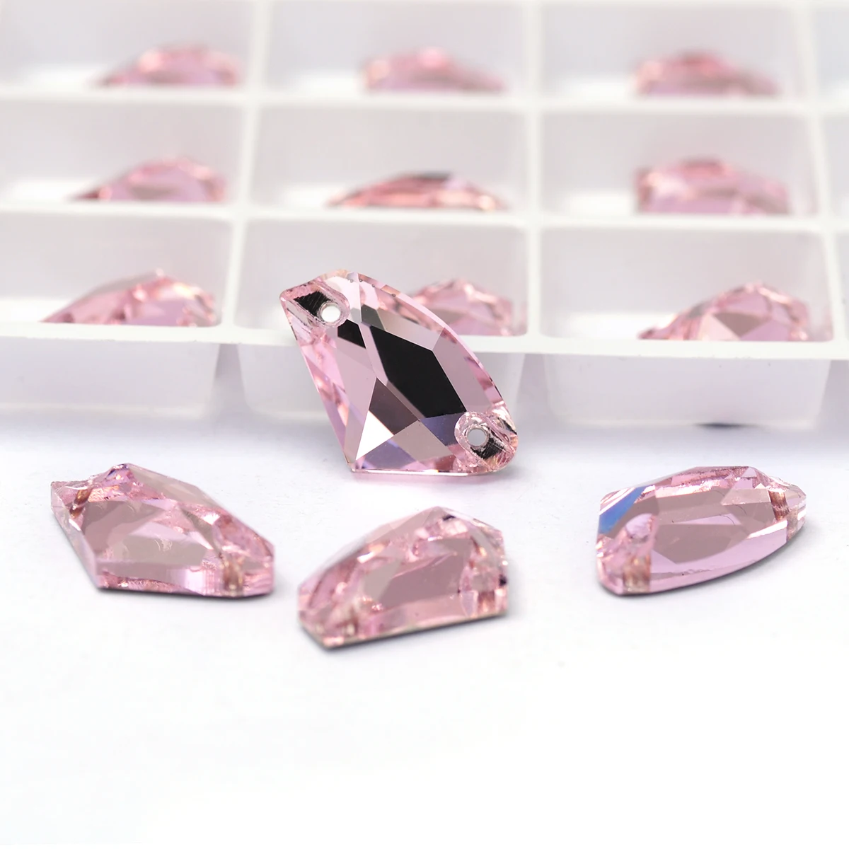 PUBRILEX Hellrosa Genähte Glas-Strasssteine Flache Rückseite DIY Näh-Kristall Bastelzubehör Diamantsteine für Kleidung Taschen Accessoires – Detail 8