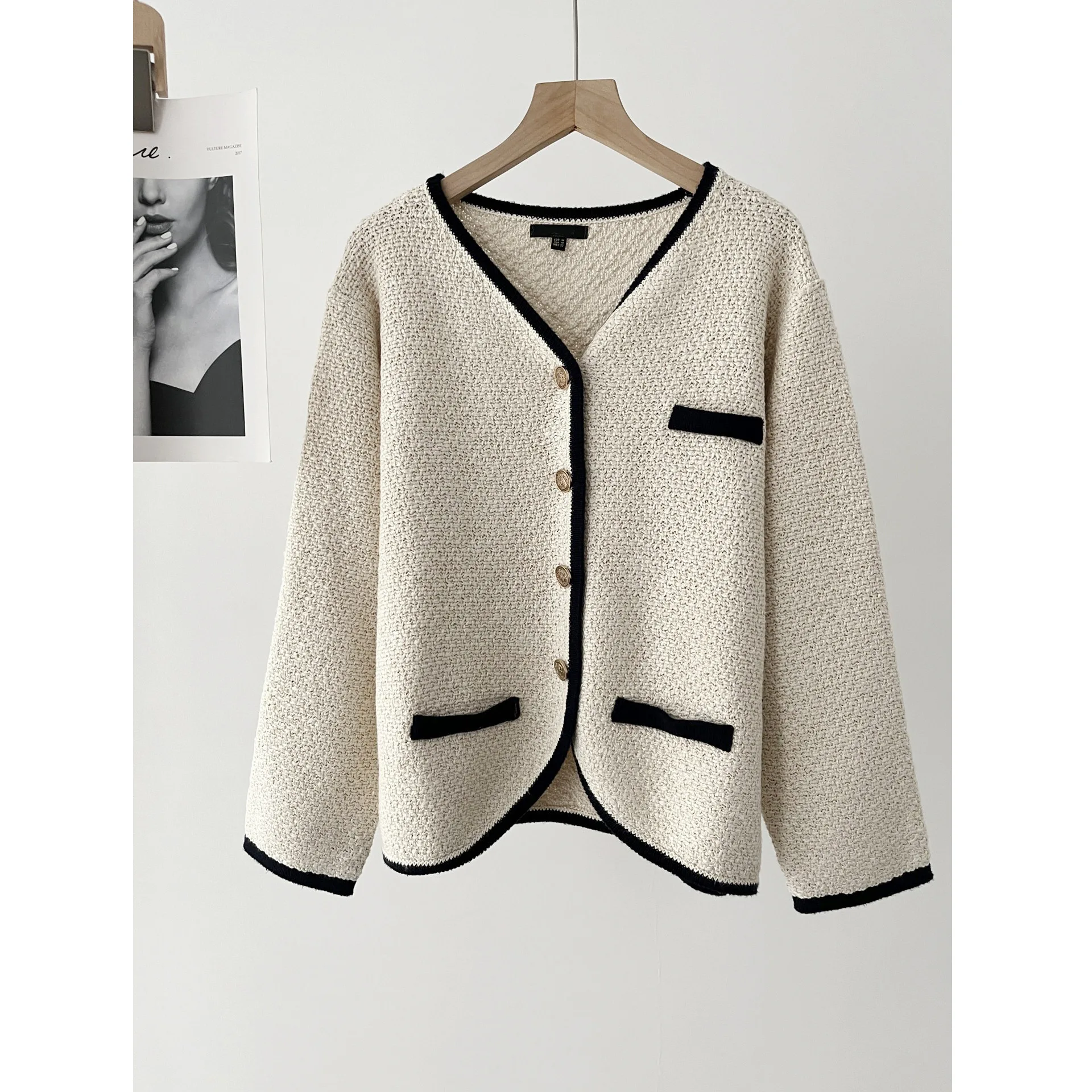 Veste courte à col en V pour femmes, pull tricoté beige, style dame, vêtements pour filles, printemps et automne, nouveau, 16A