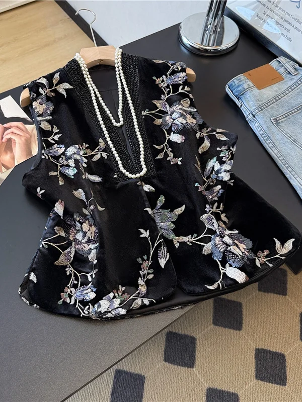 

Новый китайский бархатный женский жилет с вышитыми цветами, легкий, роскошный, элитный, чувственный, национальный, с блестками, яркий...