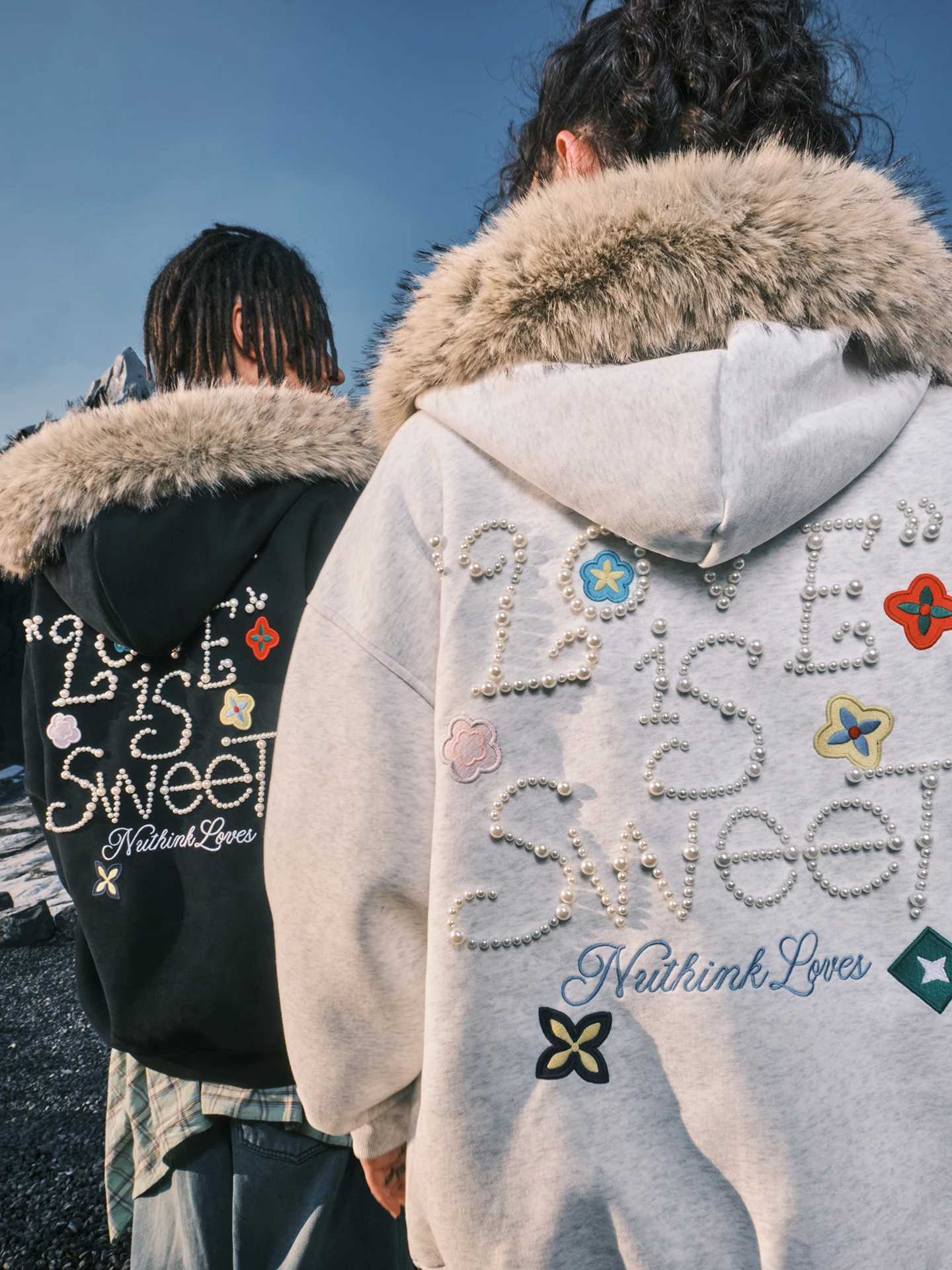 

Худи Nuthink в американском ретро-стиле с вышивкой жемчугом и меховым воротником, модный бренд, с надписью, новая коллекция, весенний хлопок, комфортная толстовка...