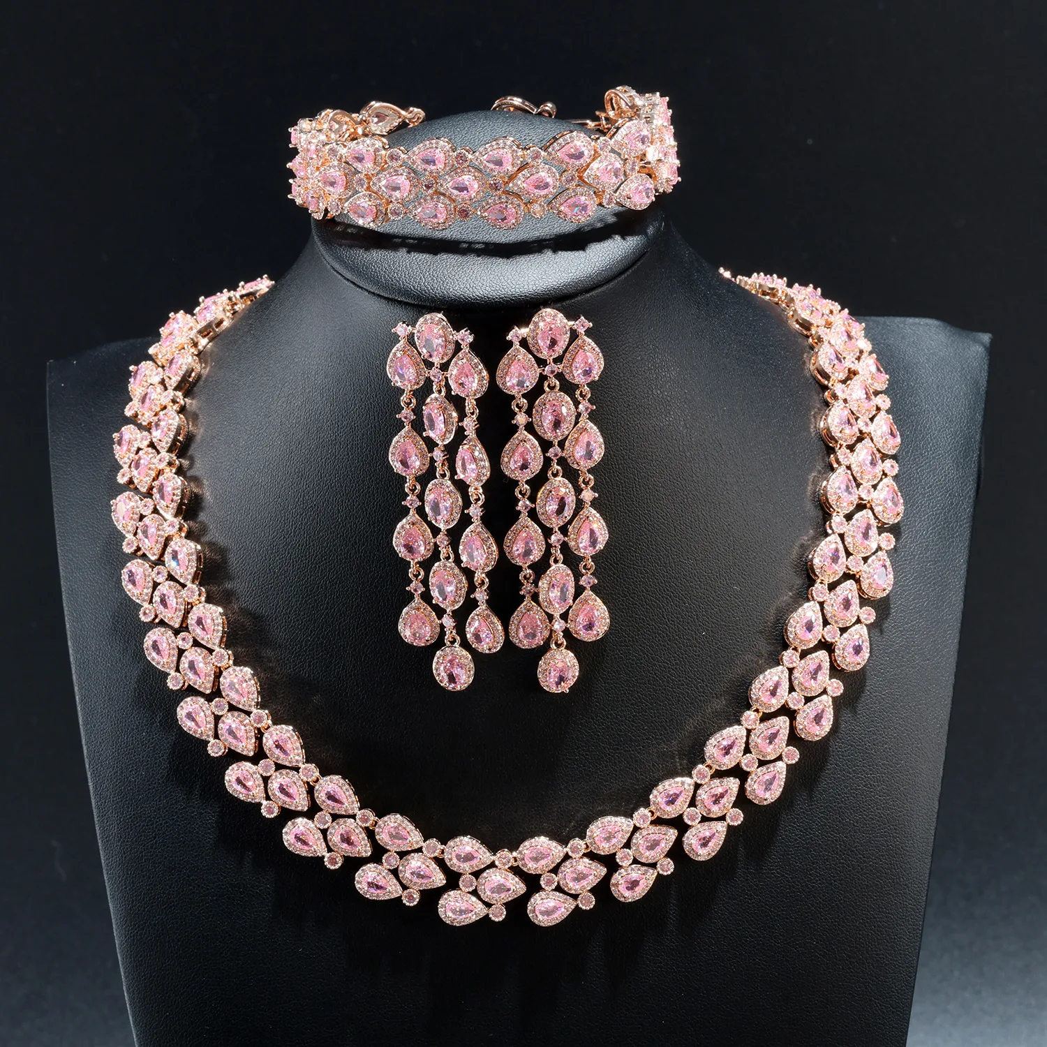 Vintage Zircon Jewelry Set for Women 2026 European And American High-End Light Luxury Earrings And Necklace Combo