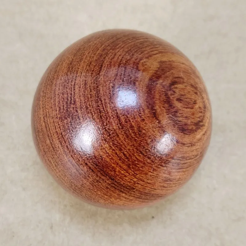 Health care ball handball wood Vietnamese rosewood hardwood carving walnut healthy gift giving the ball to the elders