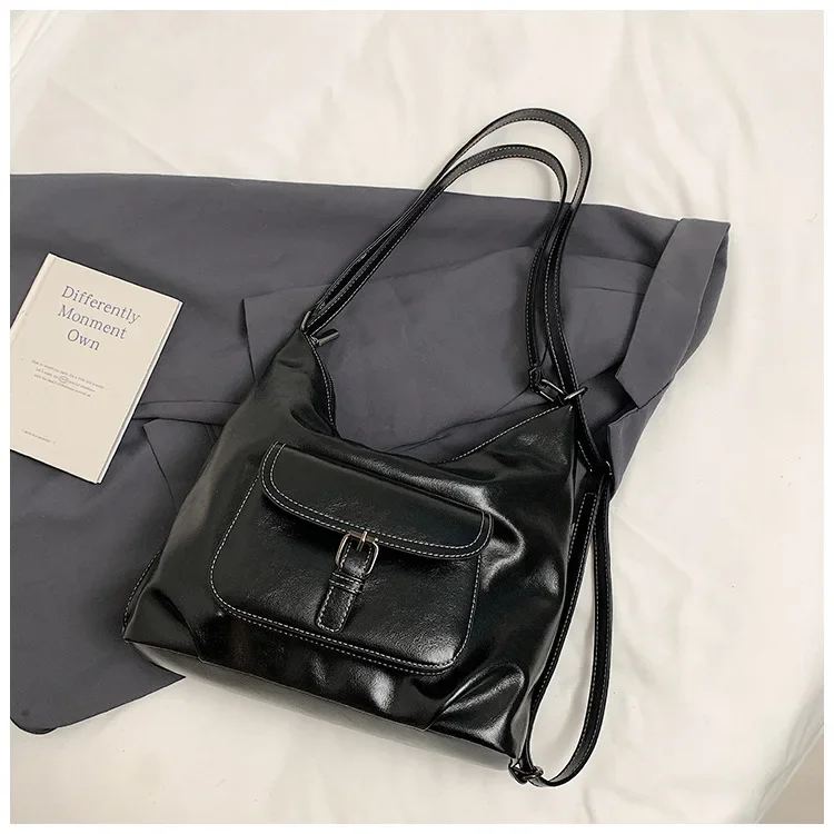 2024 autumn and winter new niche retro bag, women's commuting Maillard multi-purpose backpack