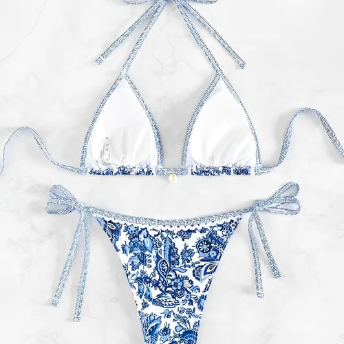 ملابس السباحة