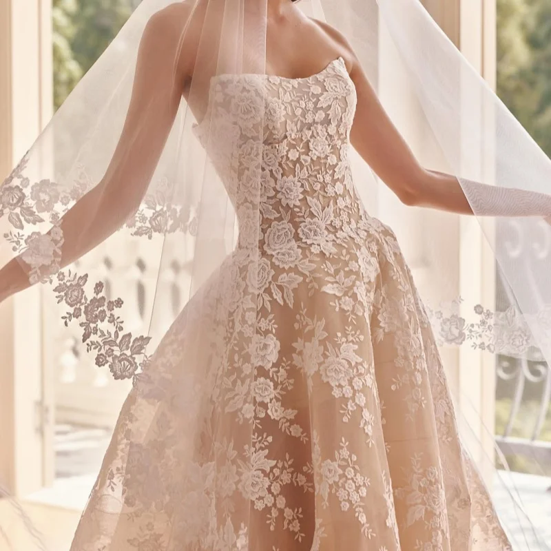 Ivory Appliques Lace Wedding Dresses of Off-Shoulder Flowers Decal A-Line off-shoulder Bridal Gowns Made Customized