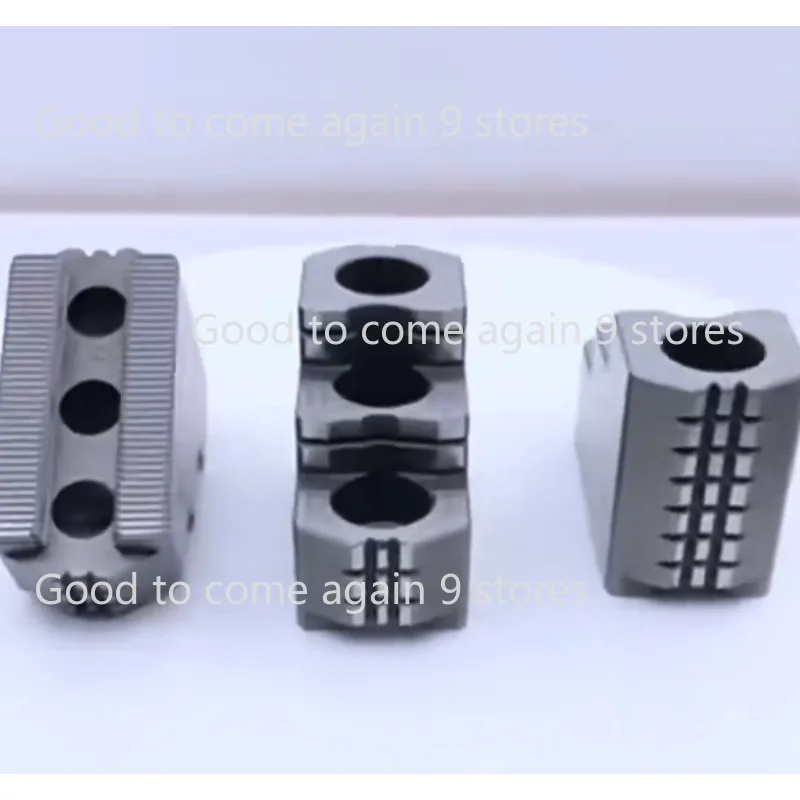 Picture 6: Hydraulic Chuck Hard Jaw High Precision 8 Inch Oil pressure chuck Standard 3 Claws for CNC Lathe Accessories