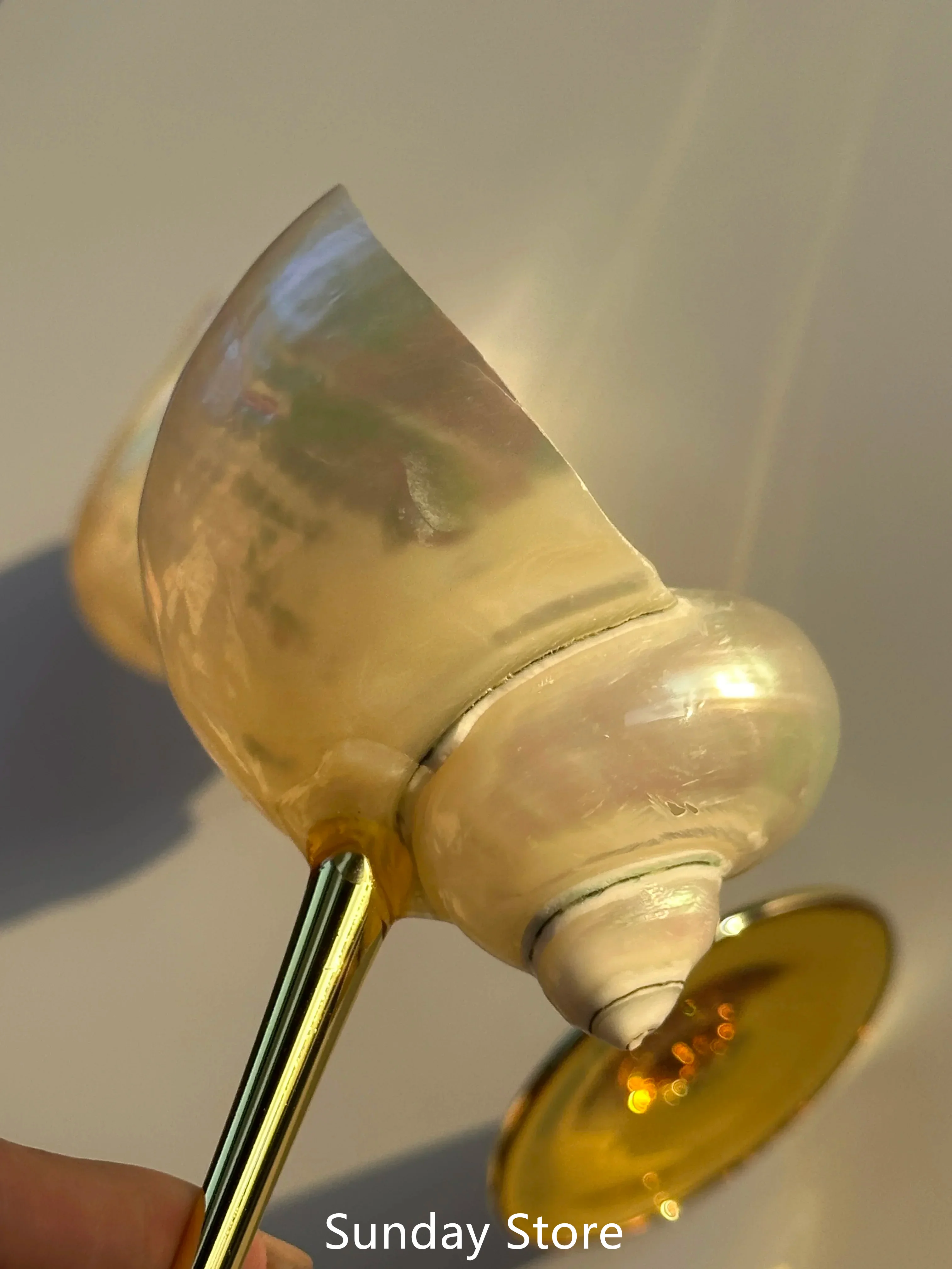

Handmade Natural Conch Shell Goblet Glass Champagne Cocktail Twisted Cup Pole Wine Cup Barware Table Decor Borosilicate Glass