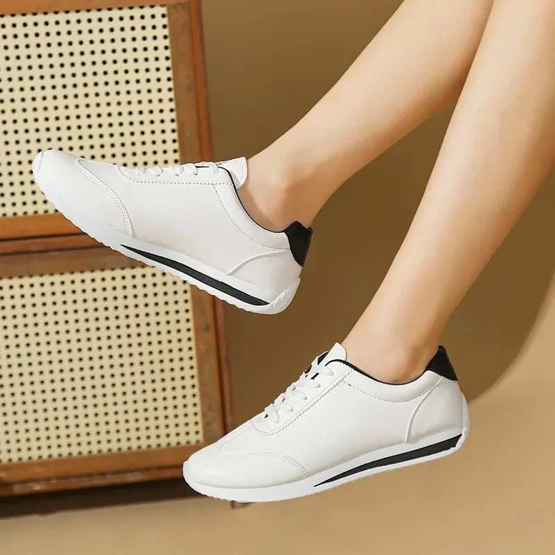 

Pop Women Casual Shoes With Thick Bottom 2025 New Style For Spring And Autumn Women Sneakers Couple Sports Casual Skate White Sh