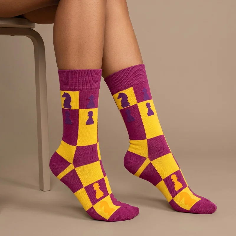 1 Pair of Unisex Socks with Purple and Yellow Contrasting Checkerboard and International Chess Patterns, Pure Purple Ribbed Cuffs, Polyester, Breathable, Fun, Mid-Calf Socks, Suitable for Everyday Wear