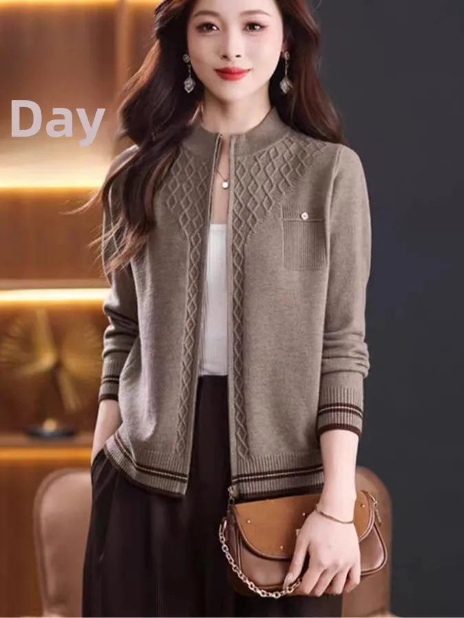 

Новинка 2025, женский вязаный свитер на молнии, модная верхняя одежда, повседневное длинное пальто для мамы, свек или длины, теплое пальто для мамы