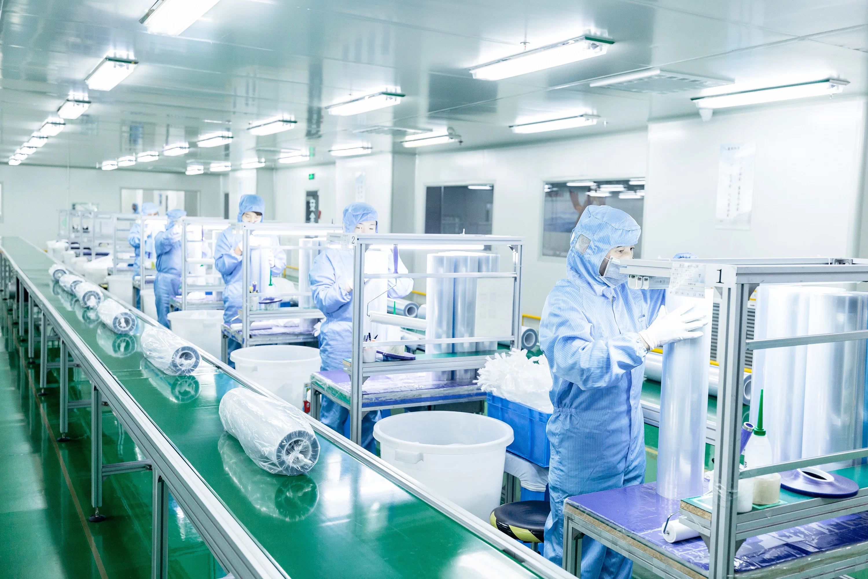 

6% VLT оптовая продажа, сверхвысокое разрешение, низкая дымка9%UVR, поляризованная против взрыва, 99% анти-УФ-защитная керамическая тонировочная пленка для окон автомобиля