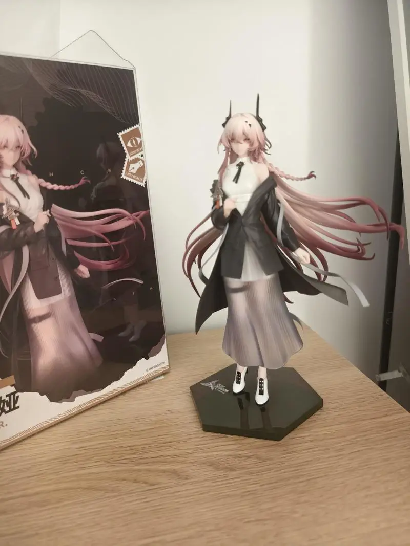 

Original Arknights Operator Logos Theresa Civilight Eterna Gift+Series Model Ornament Theresa Cosplay Costume Anime