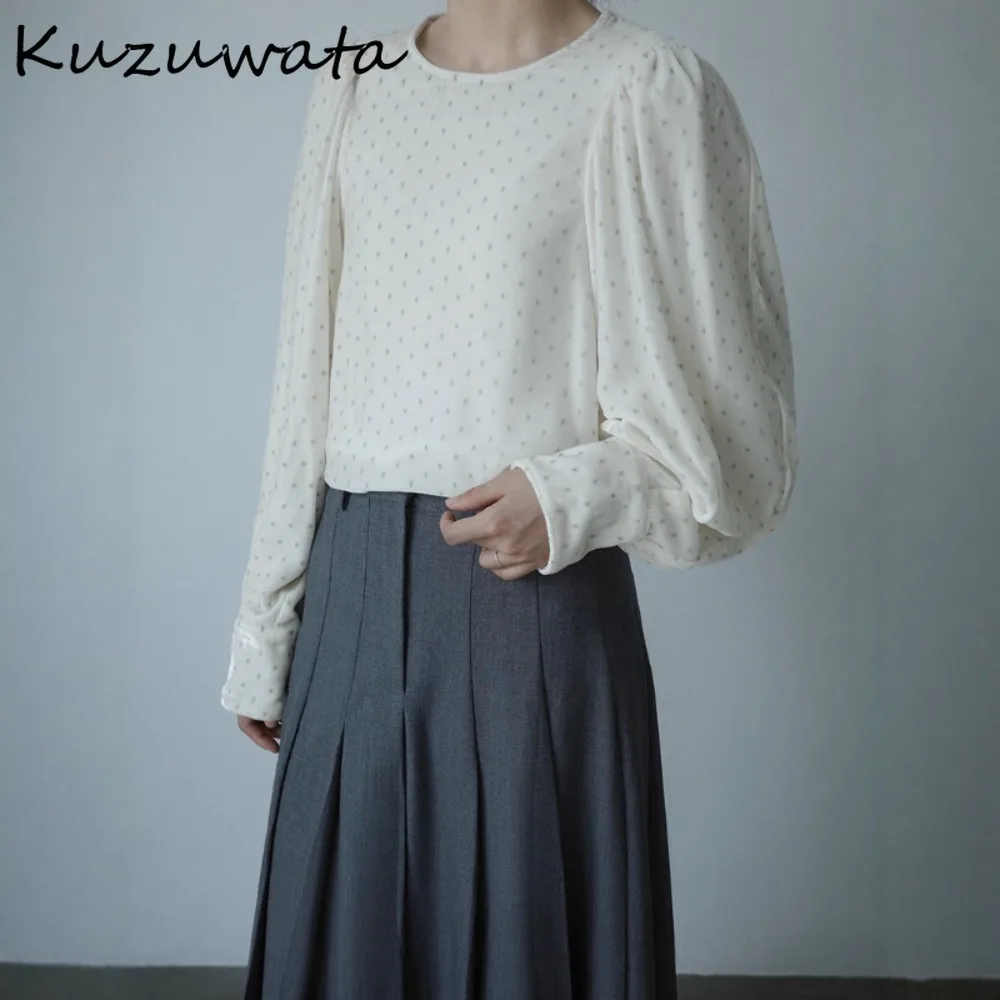 

Kuzuwata Polka Dot O Neck Simple Casual Blusas Loose Vintage Fashion Elegant French Mujer Japan Minority Velvet Slim Fresh Shirt