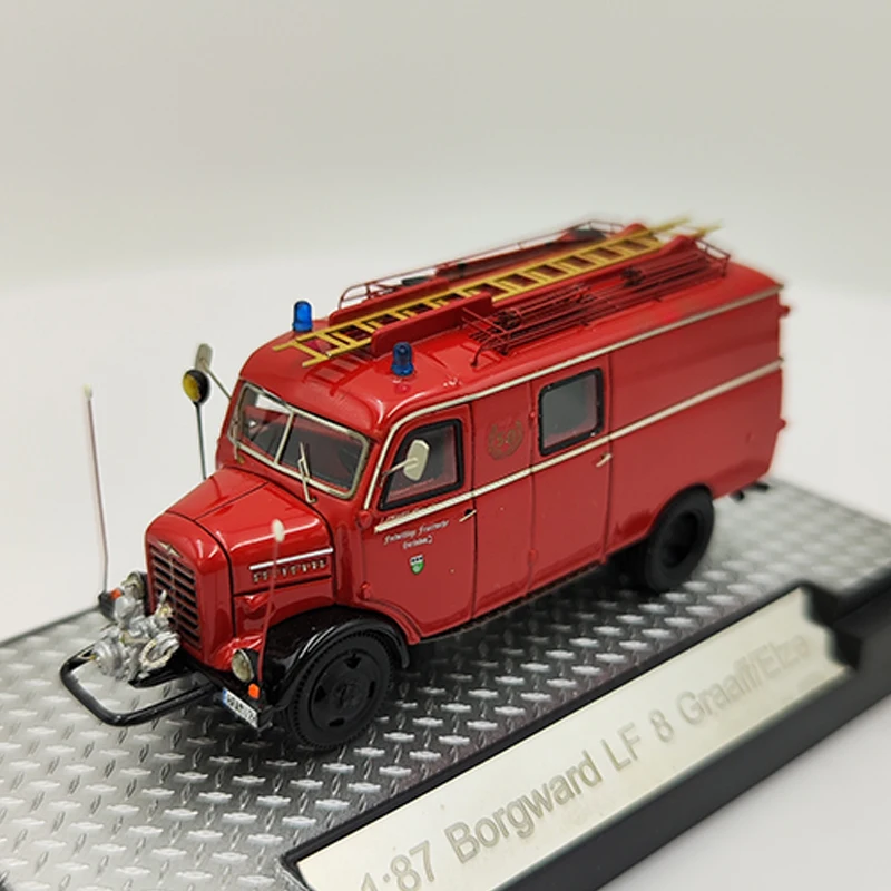 1:87 Scale Resin Borgward LF 8 Graaff/Elze Fire Truck Rescue Vehicle Toys Car Model Classic Adult Souvenir Gift Static Display