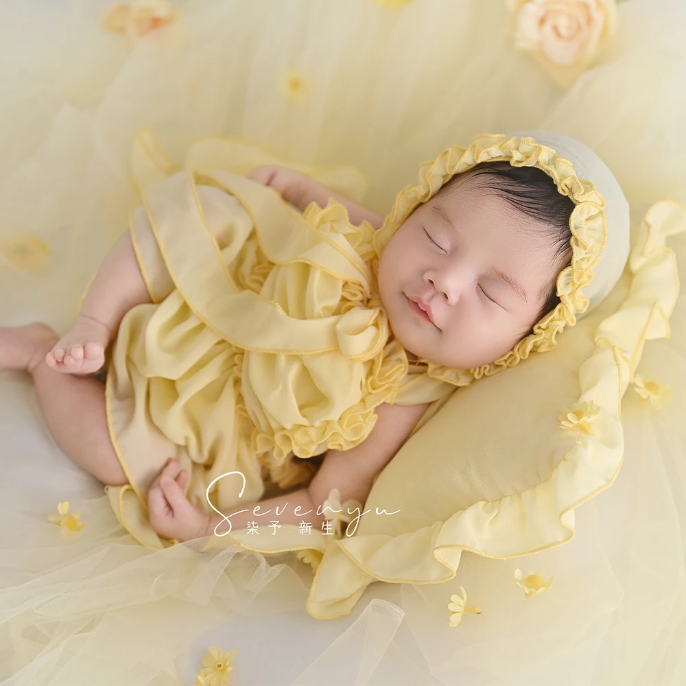 مجموعة دعائم التصوير الفوتوغرافي لحديثي الولادة زي من الدانتيل باللون الأصفر الكريمي مع عصابة رأس على شكل قبعة وإكسسوارات للأطفال لدعائم التقاط الصور في الاستوديو #2