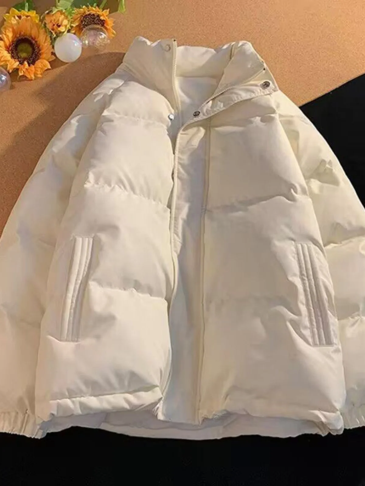 

Hong Kong Sle Women's Cotton Jaet Thiened Bread Sle Coat Loose Fit Winter Outerwear Couples Matching Polyester Fiber