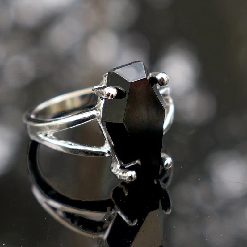 

Huajie Women's Unique Halloween Black Zircon Inlaid Vampire Rings Gothic Partys Delicate Jewelry Trend Tide