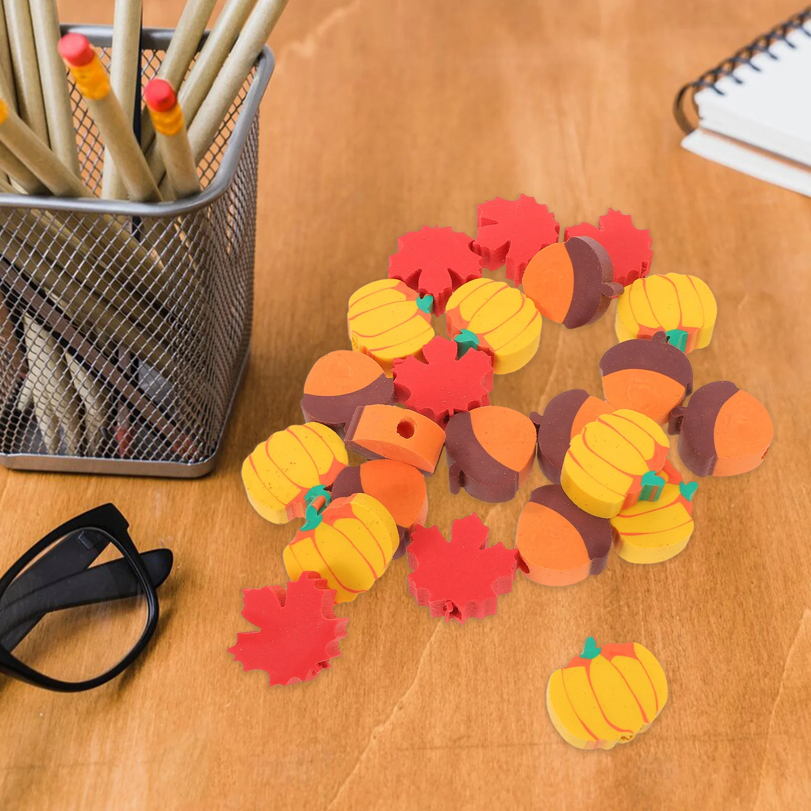 50pcs Mini Eraser Set Autumn Themed Maple Leaf Pumpkin Acorn Fall Pencil Erasers For Kids School Classroom Rewards Homework