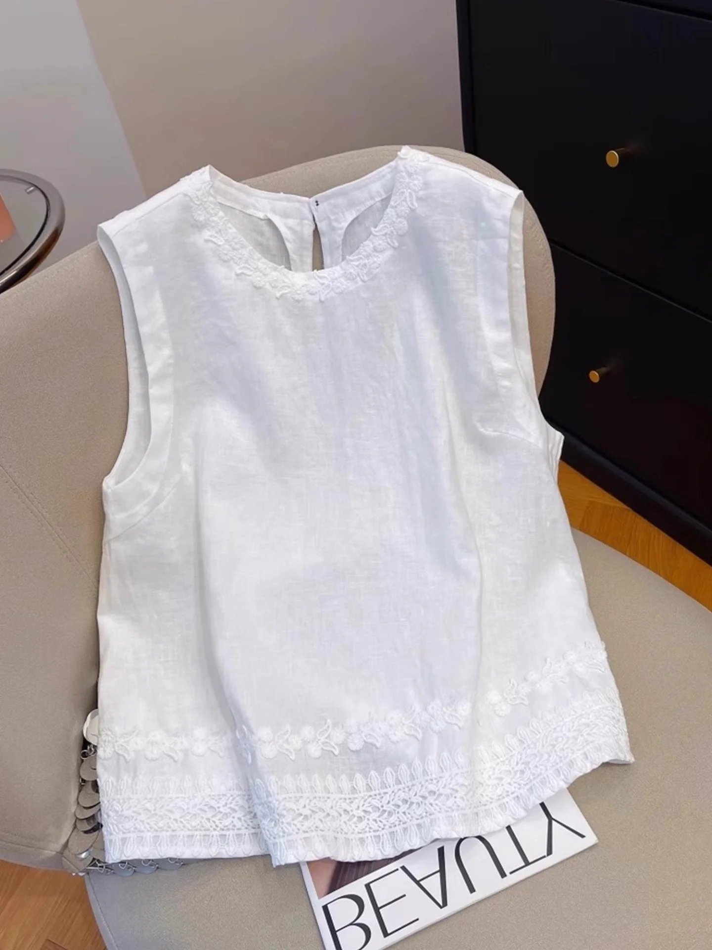round Ne Svel Embroidered Vest Women's Overhead Pure Color Summer Heavy Embelliment Design Sense irt