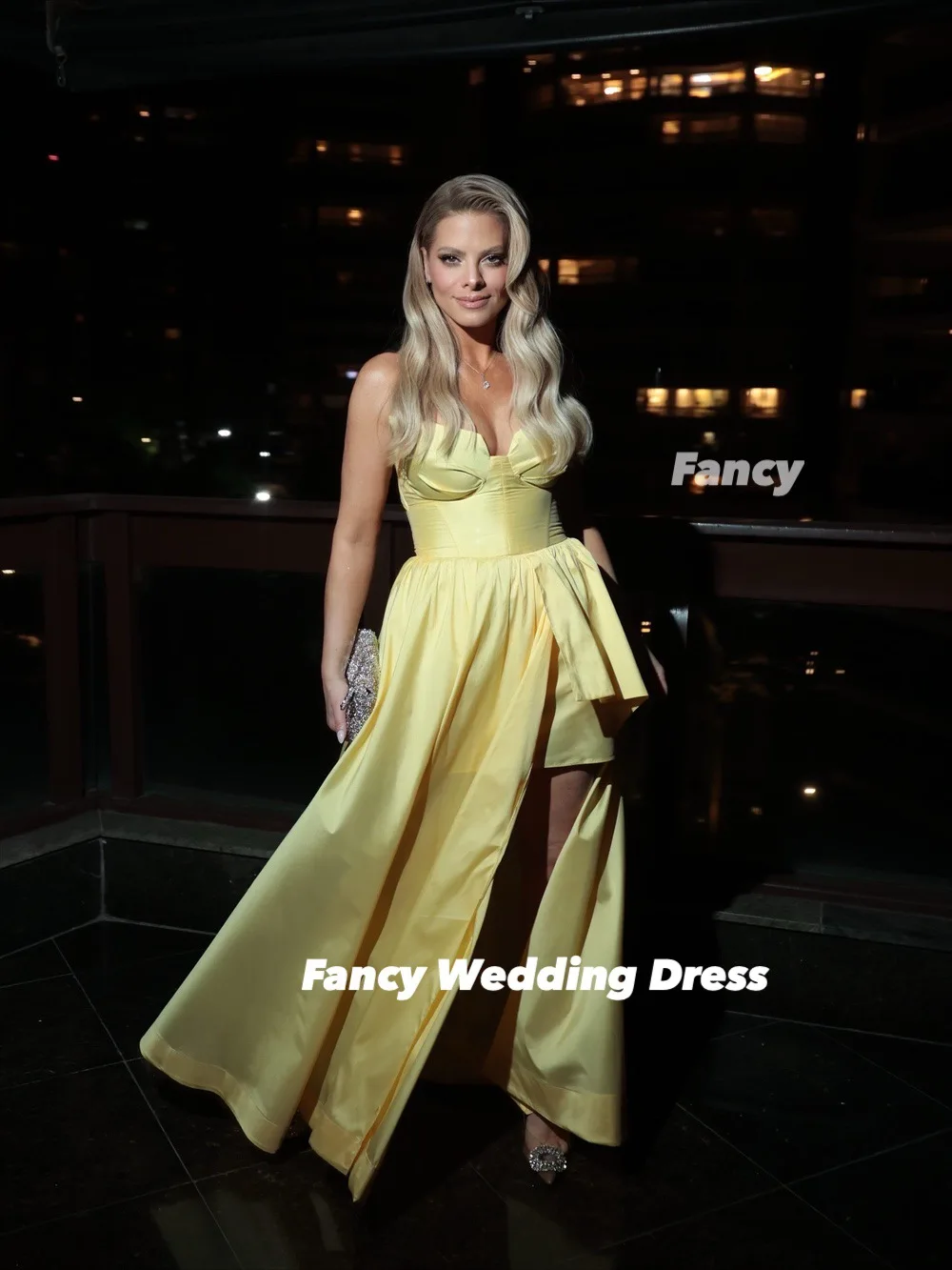 يتوهم مثير الأصفر الخامس الرقبة مساء اللباس ألف خط التفتا الحفلة الراقصة الظهر مشد المملكة العربية السعودية فساتين النساء حسب الطلب