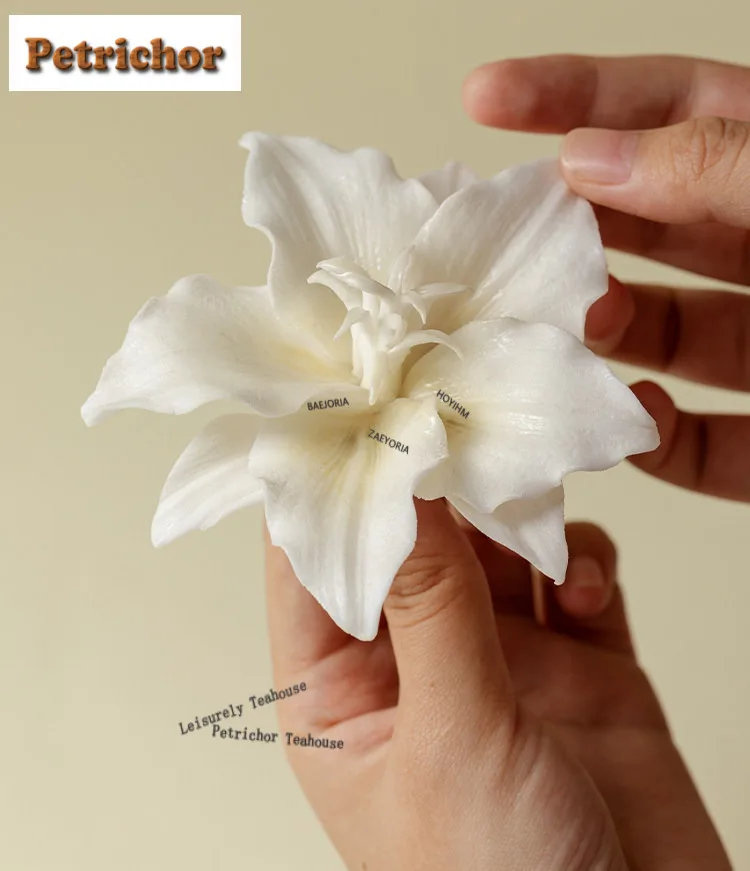 Handcrafted Lily Flower Incense Holder Water Fountain Decoration Incense Burners Aromatherapy Censer Yoga Accessories Decoration