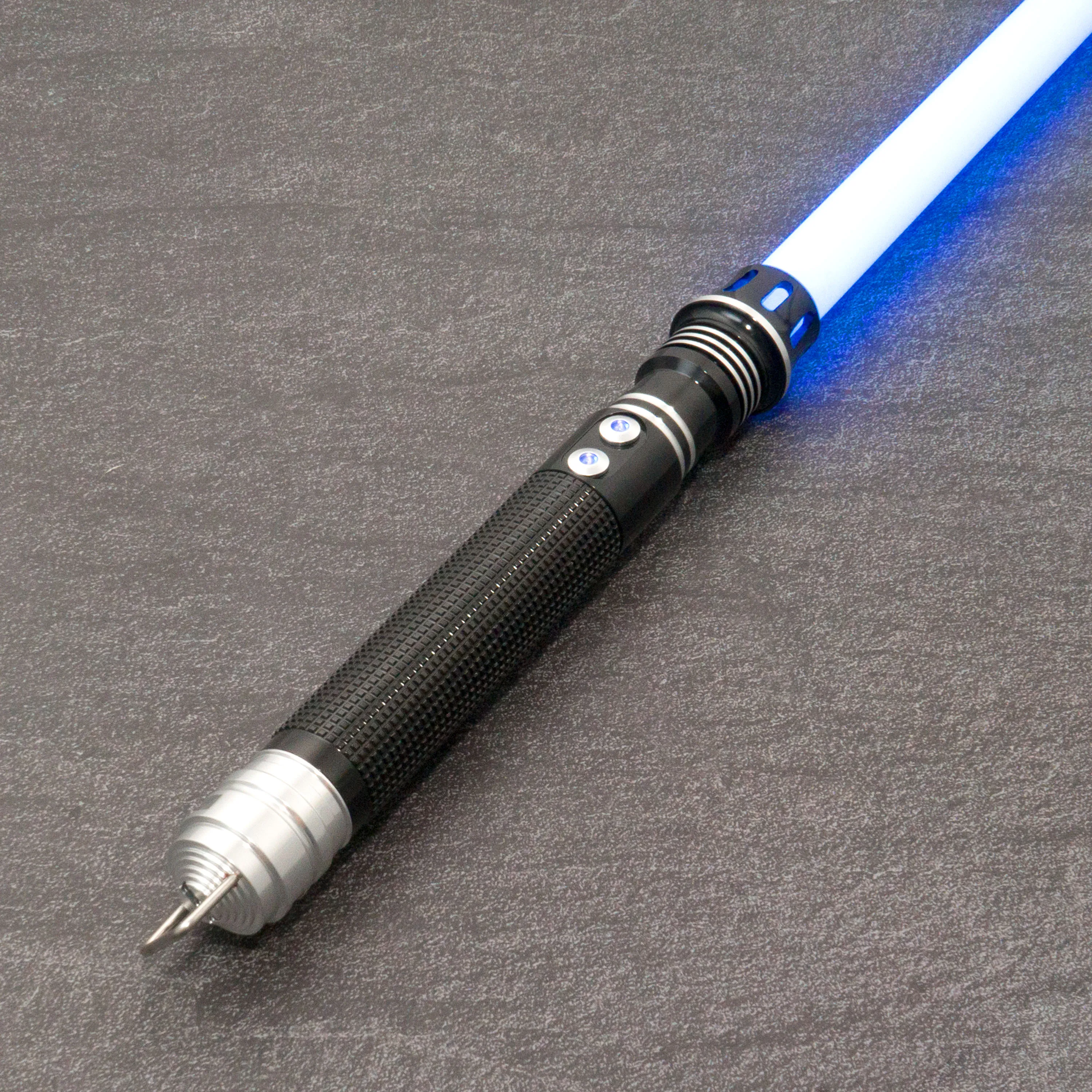 

Металлический хвостовик New Pixel LightSaber 28 Звуковые шрифты Двойная кнопка 16G SD-карта Новое обновление Тяжелый дуэльный металлический лазерный меч Джедай