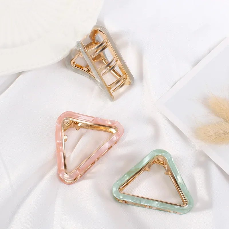 Fashion Solid Color Corner Hollow Triangle Geometric Women's Hair Claws Hairpins Korean Girls Hair Accessories Headwear